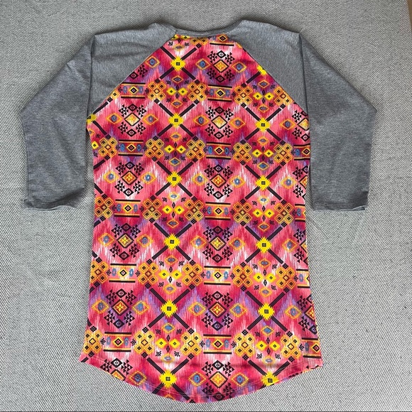 LuLaRoe XXS 3/4 sleeve T-shirt Cute print - Picture 6 of 7